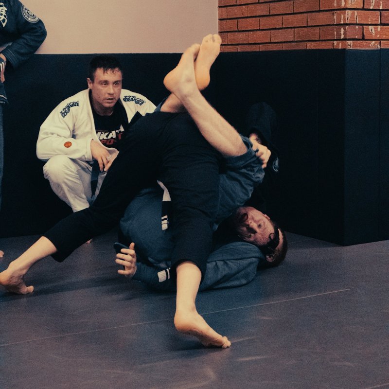 Enhance Your Martial Arts Skills: Strategic Drills with a 6ft Un-Filled Wrestling Dummy - MNEX PRO FIGHTING LIMITED