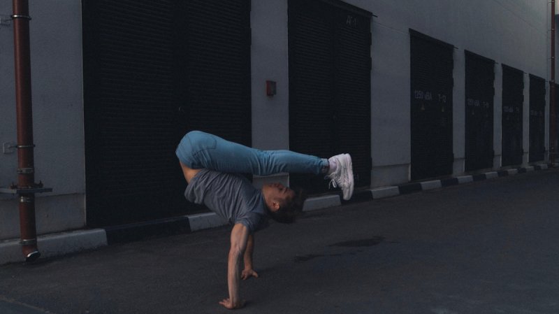 Grapple Like a Pro: Building MMA and Jujitsu Techniques with a 6ft Wrestling Dummy - MNEX PRO FIGHTING LIMITED