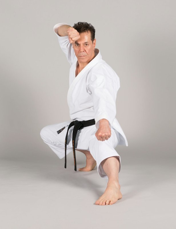 Master Jiu-Jitsu and Karate at Home: A Practical Guide with a 4ft Grappling Dummy - MNEX PRO FIGHTING LIMITED