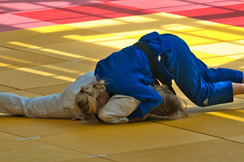 Master Your Grappling Skills: Techniques and Tips with a 5ft Un-Filled Wrestling Dummy - MNEX PRO FIGHTING LIMITED