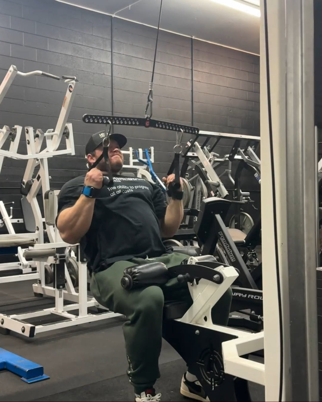 30" GymPin D-Handle Bar - MNEX PRO FIGHTING LIMITED